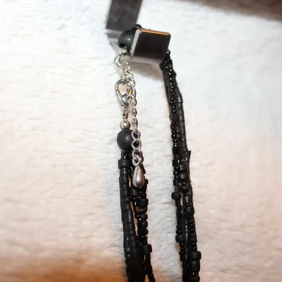 Necklaces - Picture 3 of 11